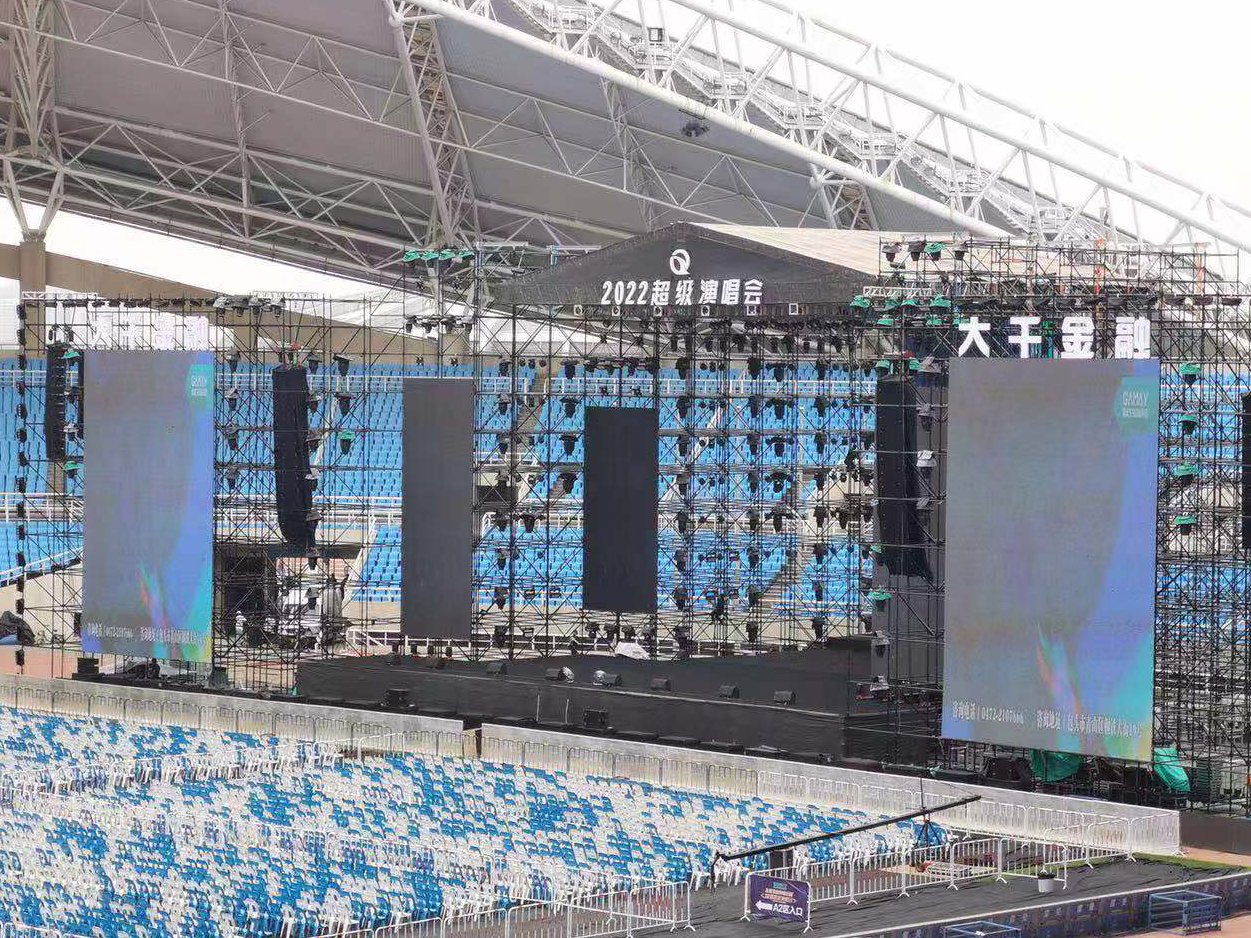 Stadium LED Screen Concert Setup